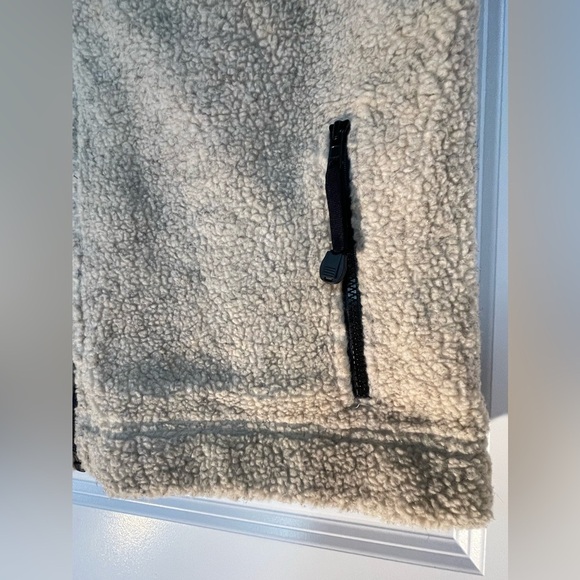 Unisex Vintage Nevada Sherpa vest. Sz 38 - Picture 3 of 12